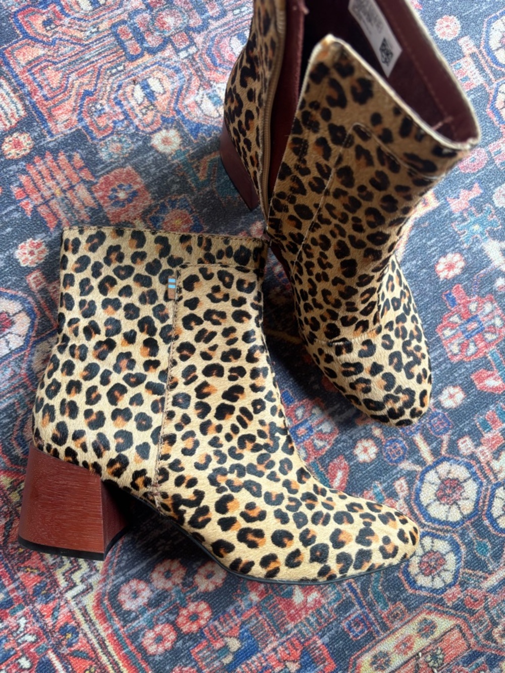 TOMS Emmy Leopard Print Block Heel Ankle Boots - 8 / LIKE NEW